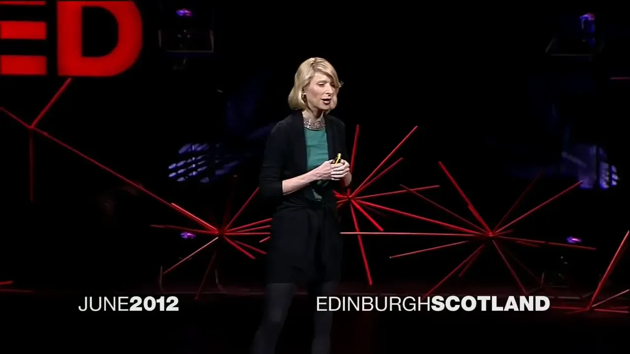 ผู้พูดแนะนำให้เปลี่ยนท่าทางร่างกายเป็นเวลา 2 นาที