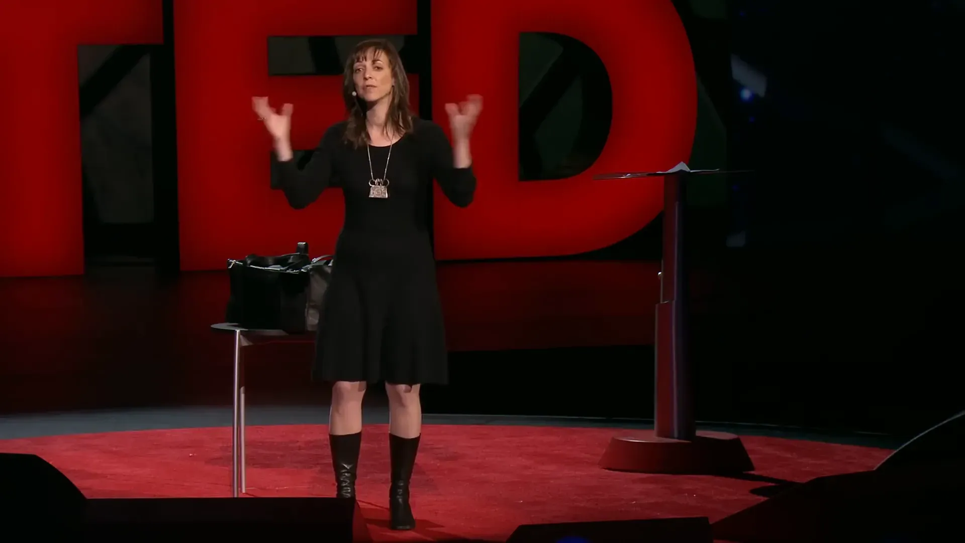 สเปกตรัมของ introvert ekstrovert และ ambivert